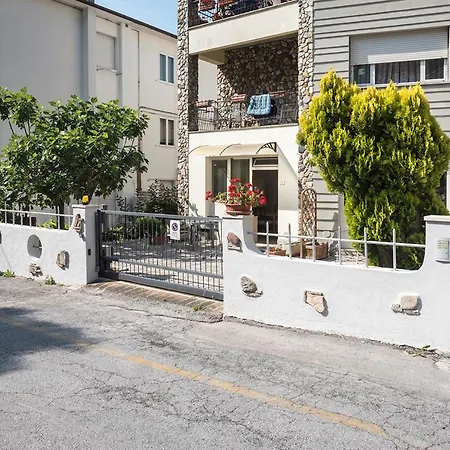 S246 - Sirolo, Monolocale A 50 Mt Dal Corso E Dal Sentiero Che Porta Alle Spiagge Apartamento Sirolo