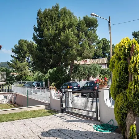 S246 - Sirolo, Monolocale A 50 Mt Dal Corso E Dal Sentiero Che Porta Alle Spiagge * Sirolo