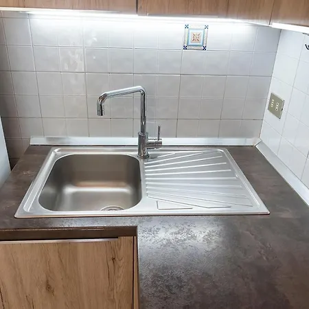 S246 - Sirolo, Monolocale A 50 Mt Dal Corso E Dal Sentiero Che Porta Alle Spiagge * Sirolo